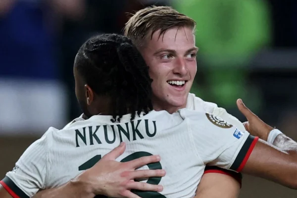 ES Tunis 0–3 Chelsea